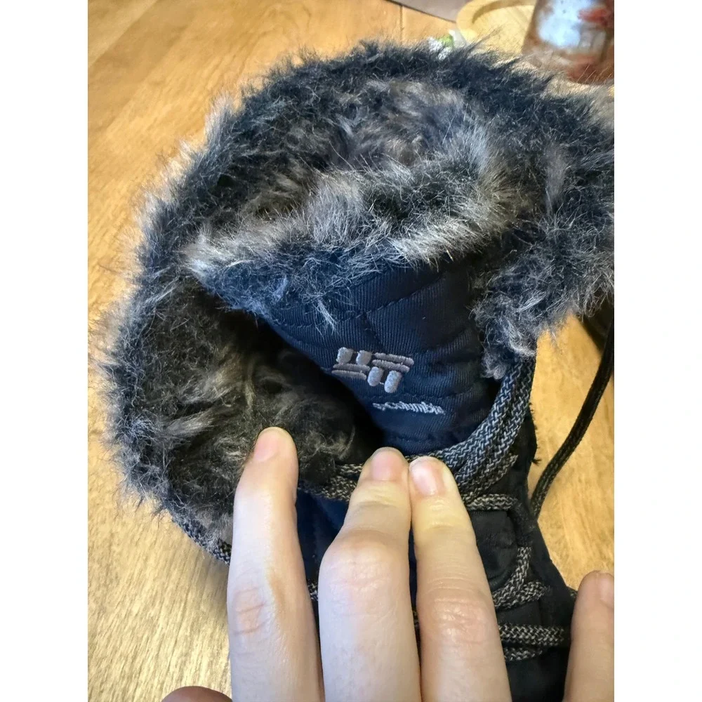 Columbia Women Minx Shorty Ill Snow Boot Black Waterproof Quilted Fur Lining 8.5